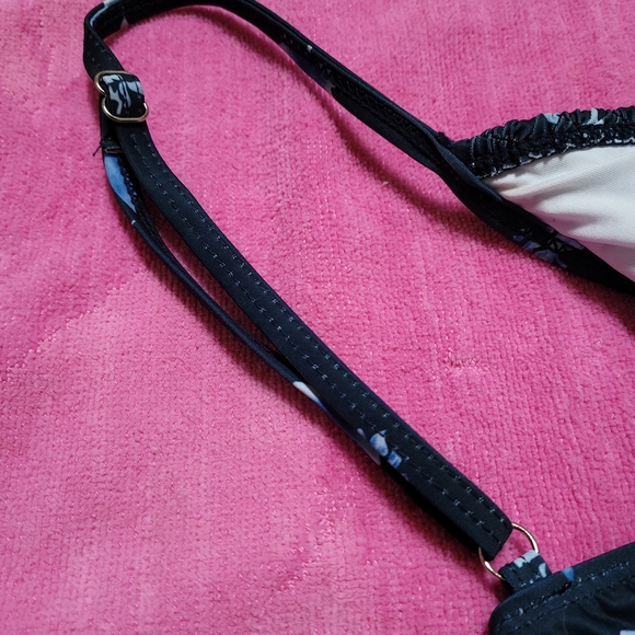 💗5/$25💗 Womans Shirred Bikini Top - Picture 4 of 5